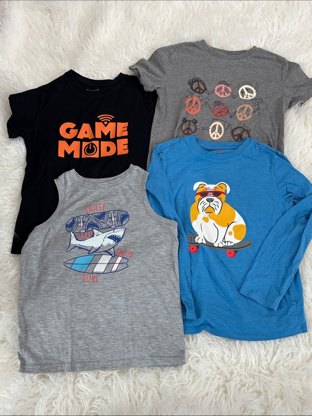 Cat and Jack Boys T-shirt Bundle size Medium 8/10